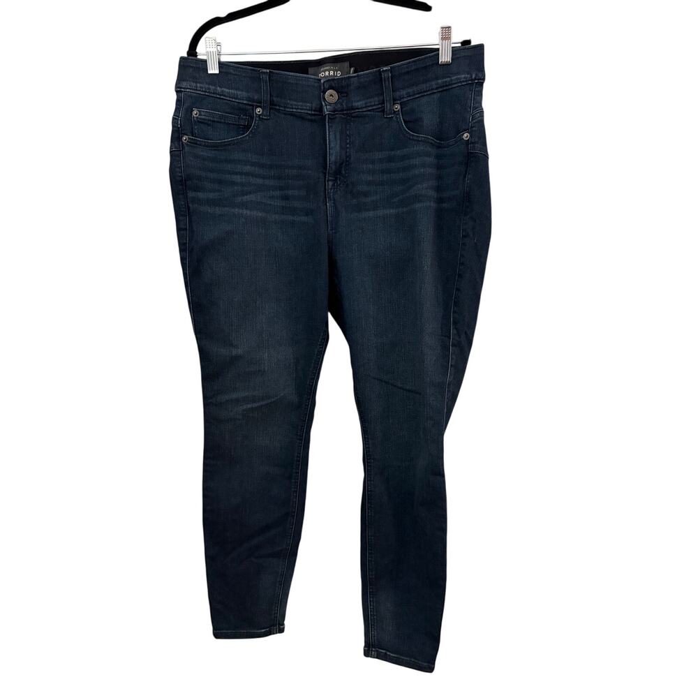 Torrid Premium Bombshell Skinny Jeans Dark Wash 5 Pocket Denim Size 18 Stretchy